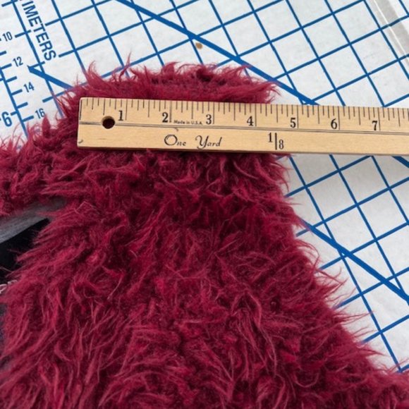 IOS Red Shaggy FAUX FUR VEST Women's Med - Picture 6 of 8